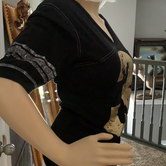 BLACK & METALLIC GOLD BABY TEE - Picture 2 of 6